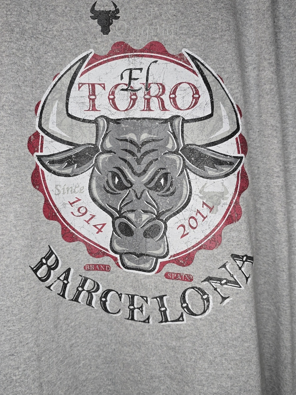 Del Toro Gray Short Sleeve Tee with Red & Black Graphic